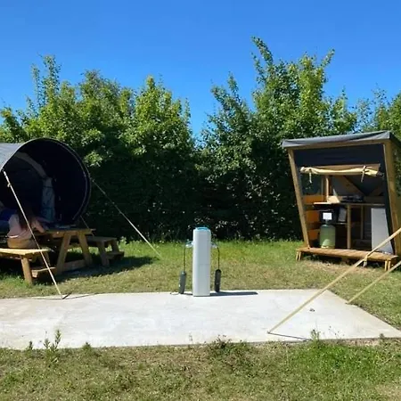 Camping Du Plan D'eau **** * Saint-Yrieix-sur-Charente